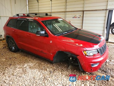 Czwarte zdjęcie samochodu z boku: 2019 JEEP GRAND CHEROKEE TRAILHAWK VIN:1C4RJFLG3KC574268 - miniatura