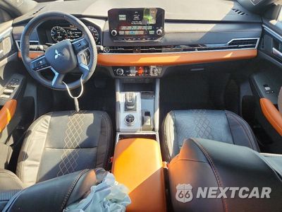 Zdjęcie 8 z 13 samochodu: 2023 MITSUBISHI OUTLANDER SEL VIN:JA4J4VA84PZ044206 - miniatura
