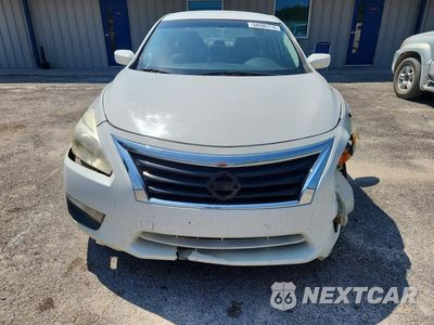 Piąte zdjęcie samochodu w środku: 2015 NISSAN ALTIMA 2.5 S VIN:1N4AL3AP7FN389018 - miniatura