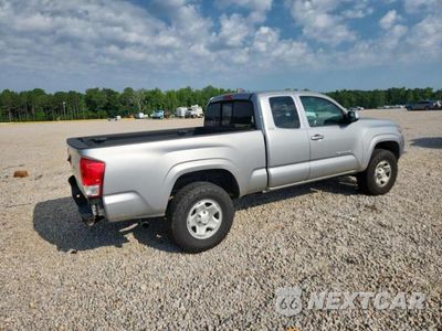 Trzecie zdjęcie samochodu z tyłu: 2016 TOYOTA TACOMA SR5 V6 VIN:5TFRZ5CN0GX016346 - miniatura