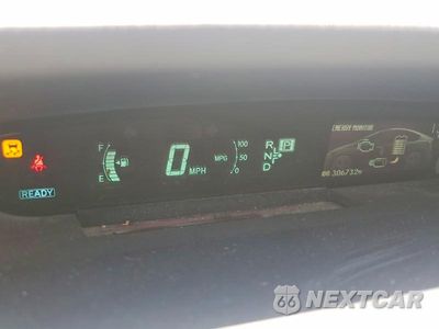Zdjęcie 9 z 12 samochodu: 2013 TOYOTA PRIUS TWO VIN:JTDKN3DU4D5601445 - miniatura