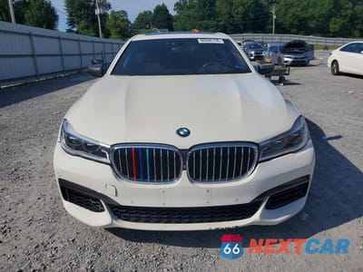 Piąte zdjęcie samochodu w środku: 2017 BMW 750 XI VIN:WBA7F2C3XHG423411 - miniatura
