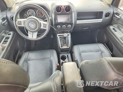 Zdjęcie 8 z 13 samochodu: 2015 JEEP COMPASS LATITUDE VIN:1C4NJCEA7FD373270 - miniatura