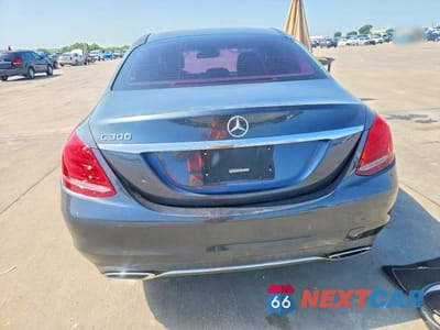 Zdjęcie 6 z 12 samochodu: 2015 MERCEDES-BENZ C 300 VIN:55SWF4JB0FU045285 - miniatura