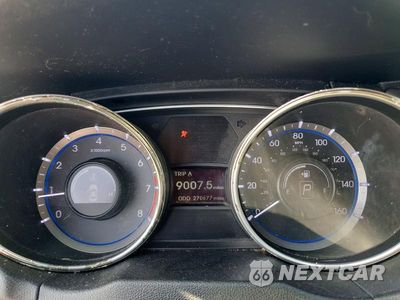 Zdjęcie 9 z 12 samochodu: 2011 HYUNDAI SONATA SE VIN:5NPEC4AC7BH277778 - miniatura
