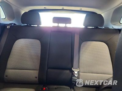 Zdjęcie 10 z 13 samochodu: 2020 HYUNDAI KONA SEL VIN:KM8K22AA3LU446836 - miniatura