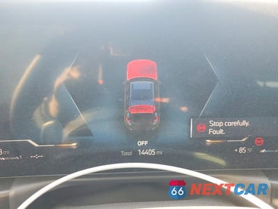 Zdjęcie 9 z 12 samochodu: 2026 BMW 330XI VIN:3MW89CW02T8G03394 - miniatura