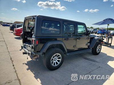 Trzecie zdjęcie samochodu z tyłu: 2020 JEEP WRANGLER UNLIMITED SPORT VIN:1C4HJXDN1LW204449 - miniatura