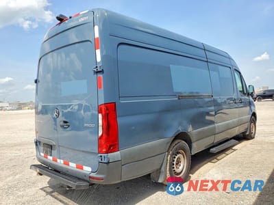 Trzecie zdjęcie samochodu z tyłu: 2019 MERCEDES-BENZ SPRINTER 2500/3500 DELIVERY VAN VIN:WD4PF1CDXKP148447 - miniatura