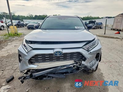 Piąte zdjęcie samochodu w środku: 2020 TOYOTA RAV4 XSE VIN:2T3EWRFV8LW059132 - miniatura