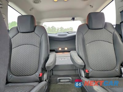 Zdjęcie 10 z 13 samochodu: 2010 CHEVROLET TRAVERSE LT VIN:1GNLRFED2AS110479 - miniatura