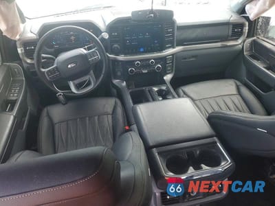 Zdjęcie 8 z 12 samochodu: 2025 FORD F150 XLT VIN:1FTFW3L86SKD26792 - miniatura