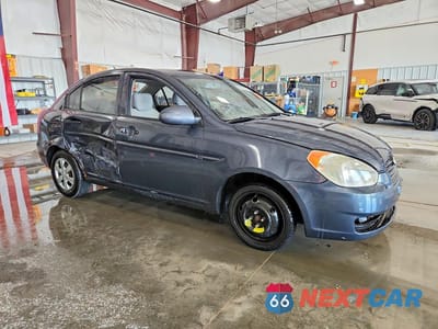 Czwarte zdjęcie samochodu z boku: 2009 HYUNDAI ACCENT GLS VIN:KMHCN46C09U381874 - miniatura