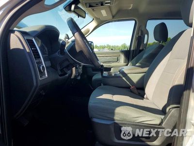 Zdjęcie 13 z 24 samochodu: 2016 RAM 2500 SLT VIN:3C6UR5DLXGG150414 - miniatura