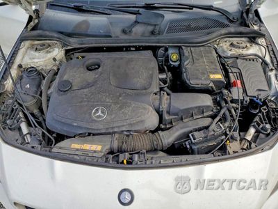 Zdjęcie 11 z 13 samochodu: 2015 MERCEDES-BENZ CLA 250 VIN:WDDSJ4EB2FN225674 - miniatura