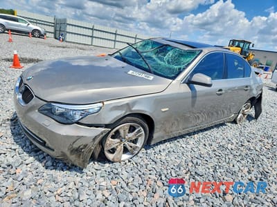 2010 BMW 528 I WBANU5C51AC365475 - główne zdjęcie licytacji z USA - miniatura