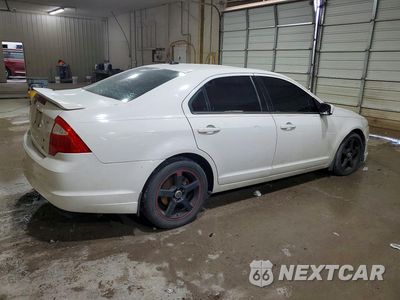 Trzecie zdjęcie samochodu z tyłu: 2010 FORD FUSION SE VIN:3FAHP0HG6AR223182 - miniatura
