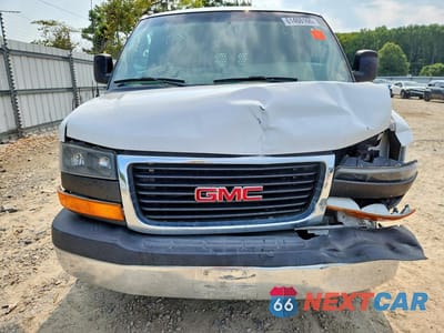 Piąte zdjęcie samochodu w środku: 2017 GMC SAVANA 2500 CARGO DELIVERY VAN VIN:1GTW7AFF8H1908760 - miniatura