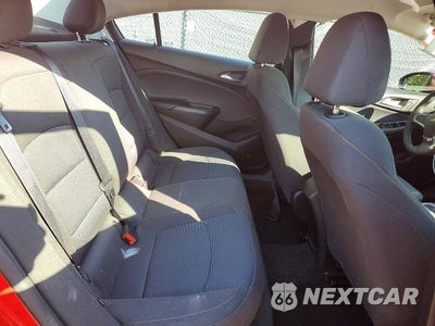 Zdjęcie 10 z 12 samochodu: 2018 CHEVROLET CRUZE LS VIN:1G1BC5SM6J7202338 - miniatura