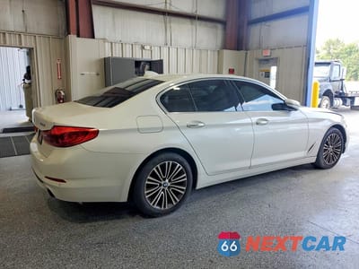 Trzecie zdjęcie samochodu z tyłu: 2018 BMW 530 XI VIN:WBAJA7C54JWC75032 - miniatura