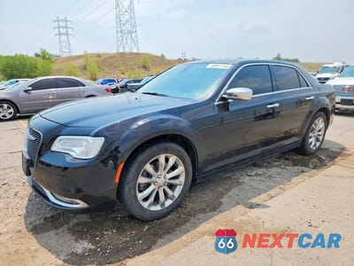 2019 CHRYSLER 300 LIMITED 2C3CCAKG3KH610918 - główne zdjęcie licytacji z USA - miniatura