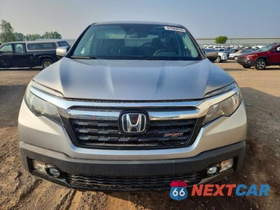Piąte zdjęcie samochodu w środku: 2020 HONDA RIDGELINE SPORT VIN:5FPYK3F1XLB018131 - miniatura