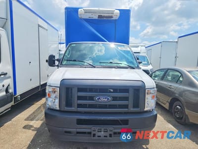 Piąte zdjęcie samochodu w środku: 2023 FORD E350 REFRIGERATED TRUCK REFRIGERATED BOX TRUCK VIN:1FDWE3FK7PDD08447 - miniatura