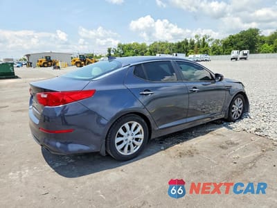 Trzecie zdjęcie samochodu z tyłu: 2015 KIA OPTIMA LX VIN:KNAGM4A73F5559069 - miniatura