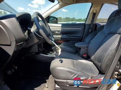 Zdjęcie 7 z 13 samochodu: 2019 MITSUBISHI OUTLANDER SE VIN:JA4AZ3A37KZ042176 - miniatura