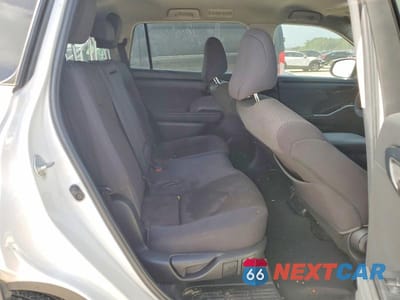 Zdjęcie 11 z 13 samochodu: 2022 TOYOTA HIGHLANDER L VIN:5TDCZRAH7NS099643 - miniatura