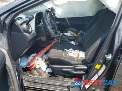 Zdjęcie 7 z 13 samochodu: 2018 TOYOTA RAV4 LE VIN:JTMBFREV9JJ744319 - miniatura