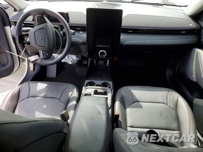 Zdjęcie 8 z 14 samochodu: 2025 FORD MUSTANG MACH-E PREMIUM VIN:3FMTK3SUXSMA14699 - miniatura