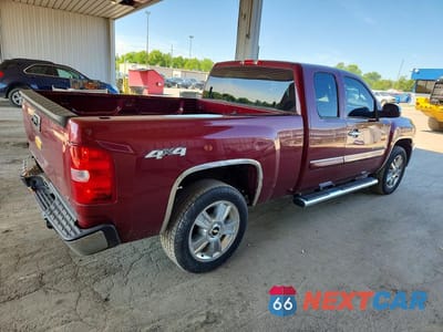 Trzecie zdjęcie samochodu z tyłu: 2013 CHEVROLET SILVERADO K1500 LT VIN:1GCRKSE72DZ378759 - miniatura