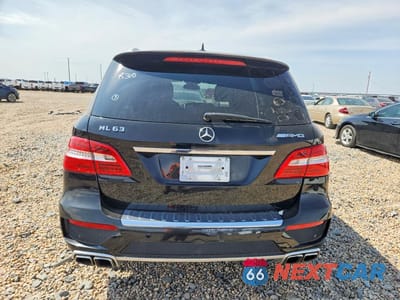 Zdjęcie 6 z 13 samochodu: 2015 MERCEDES-BENZ ML 63 AMG VIN:4JGDA7EB6FA567555 - miniatura