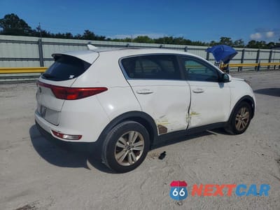 Trzecie zdjęcie samochodu z tyłu: 2017 KIA SPORTAGE LX VIN:KNDPM3ACXH7214042 - miniatura