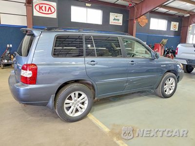 Trzecie zdjęcie samochodu z tyłu: 2006 TOYOTA HIGHLANDER HYBRID VIN:JTEEW21A960023532 - miniatura