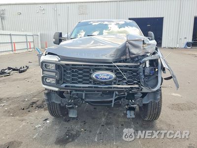 Piąte zdjęcie samochodu w środku: 2023 FORD F350 SUPER DUTY VIN:1FT8W3BA0PED40447 - miniatura