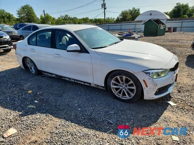 Czwarte zdjęcie samochodu z boku: 2018 BMW 320 XI VIN:WBA8A3C54JA499628 - miniatura
