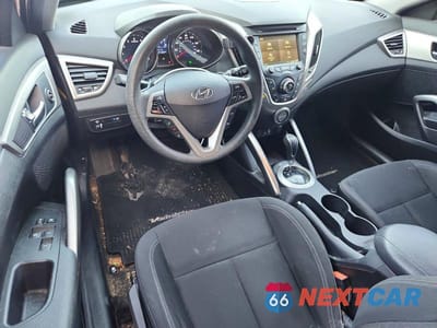 Zdjęcie 8 z 12 samochodu: 2016 HYUNDAI VELOSTER BASE VIN:KMHTC6AD2GU263940 - miniatura