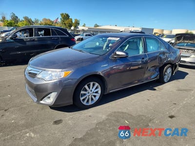 2014 TOYOTA CAMRY HYBRID XLE 4T1BD1FK3EU116073 - główne zdjęcie licytacji z USA - miniatura