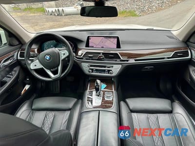 Zdjęcie 6 z 10 samochodu: 2021 BMW 750 XI VIN:WBA7U2C03MCG37401 - miniatura
