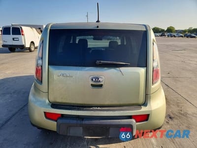 Zdjęcie 6 z 12 samochodu: 2011 KIA SOUL + VIN:KNDJT2A20B7339164 - miniatura