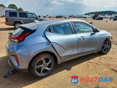 Trzecie zdjęcie samochodu z tyłu: 2019 HYUNDAI VELOSTER 2.0L VIN:KMHTG6AF5KU017236 - miniatura