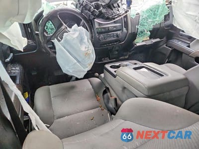 Zdjęcie 8 z 12 samochodu: 2018 GMC SIERRA K1500 VIN:1GTV2LEC2JZ183189 - miniatura