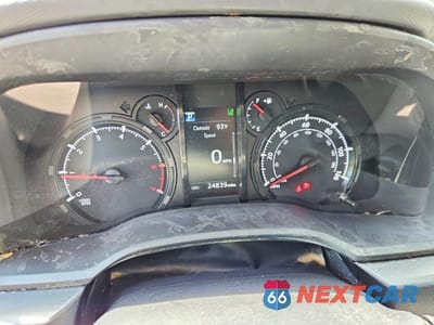Zdjęcie 9 z 13 samochodu: 2024 TOYOTA 4RUNNER SR5 VIN:JTEMU5JRXR6300389 - miniatura