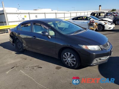 Czwarte zdjęcie samochodu z boku: 2013 HONDA CIVIC LX VIN:19XFB2F55DE044138 - miniatura