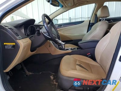 Zdjęcie 7 z 12 samochodu: 2013 HYUNDAI SONATA HYBRID VIN:KMHEC4A43DA068147 - miniatura