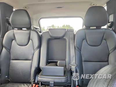 Zdjęcie 10 z 13 samochodu: 2022 VOLVO XC90 T6 MOMENTUM VIN:YV4A22PK6N1862557 - miniatura