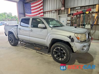 Czwarte zdjęcie samochodu z boku: 2006 TOYOTA TACOMA DOUBLE CAB PRERUNNER VIN:5TEJU62N26Z249770 - miniatura