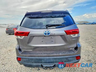 Zdjęcie 6 z 12 samochodu: 2018 TOYOTA HIGHLANDER HYBRID XLE VIN:5TDJGRFH3JS048477 - miniatura